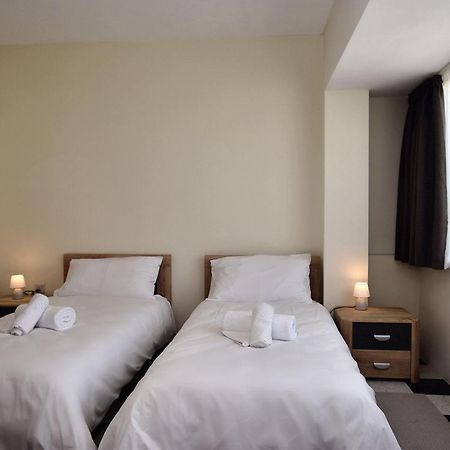 2 Bedroom, Bright & Central Top Floor Apartment - 5 Msida Zewnętrze zdjęcie