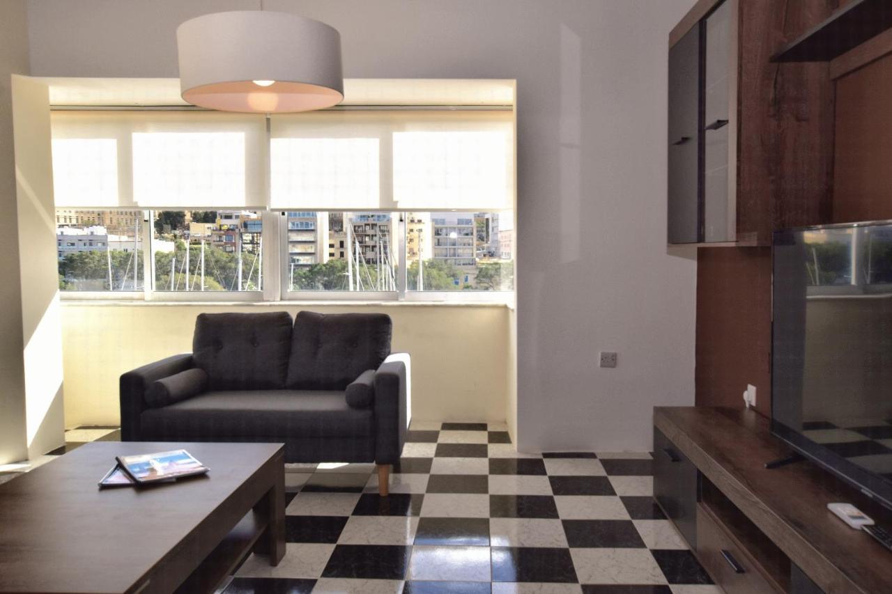 2 Bedroom, Bright & Central Top Floor Apartment - 5 Msida Zewnętrze zdjęcie